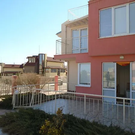 мезонет сиракови * Sozopol